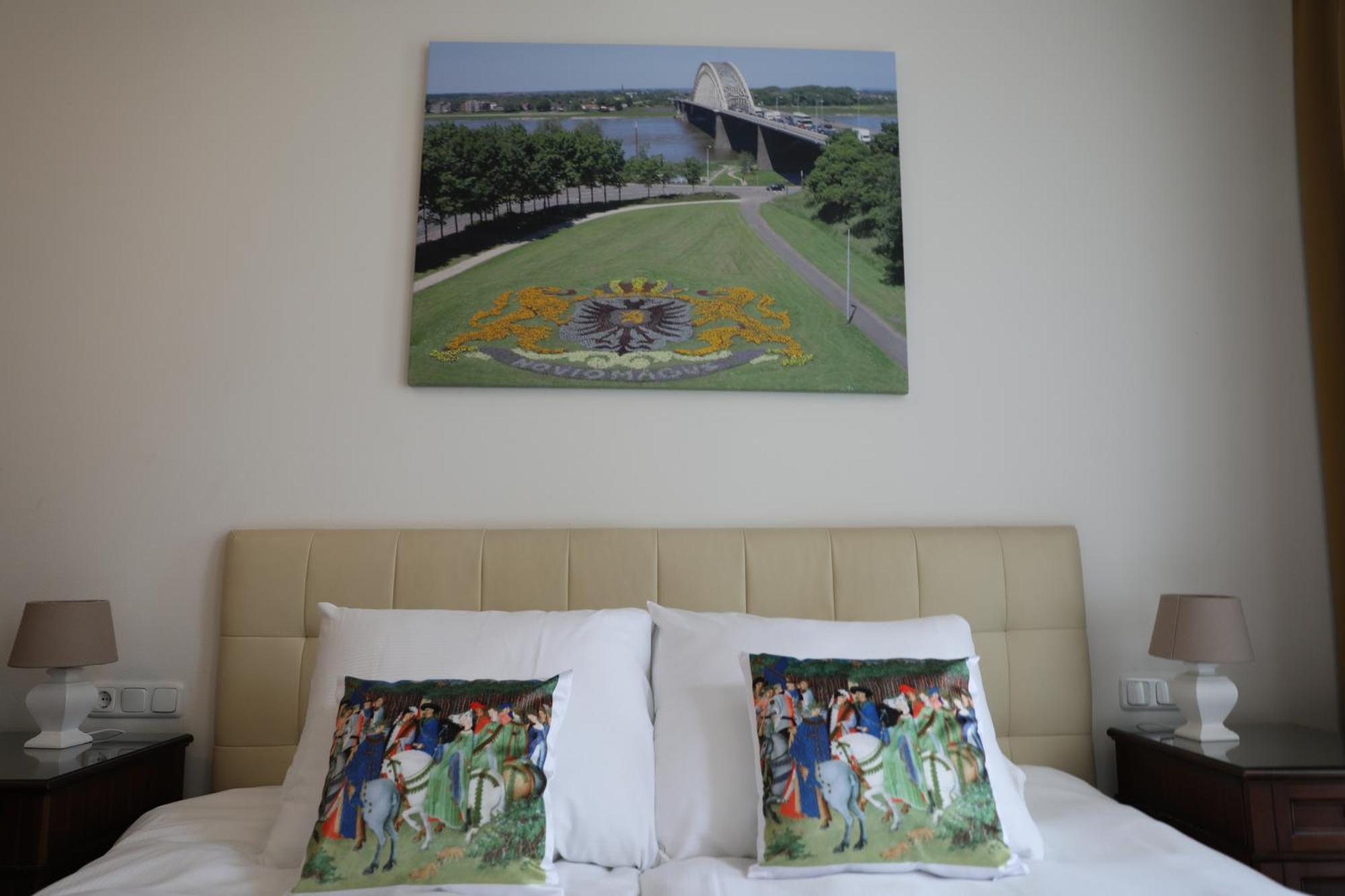 Hotel Courage Nijmegen Ngoại thất bức ảnh