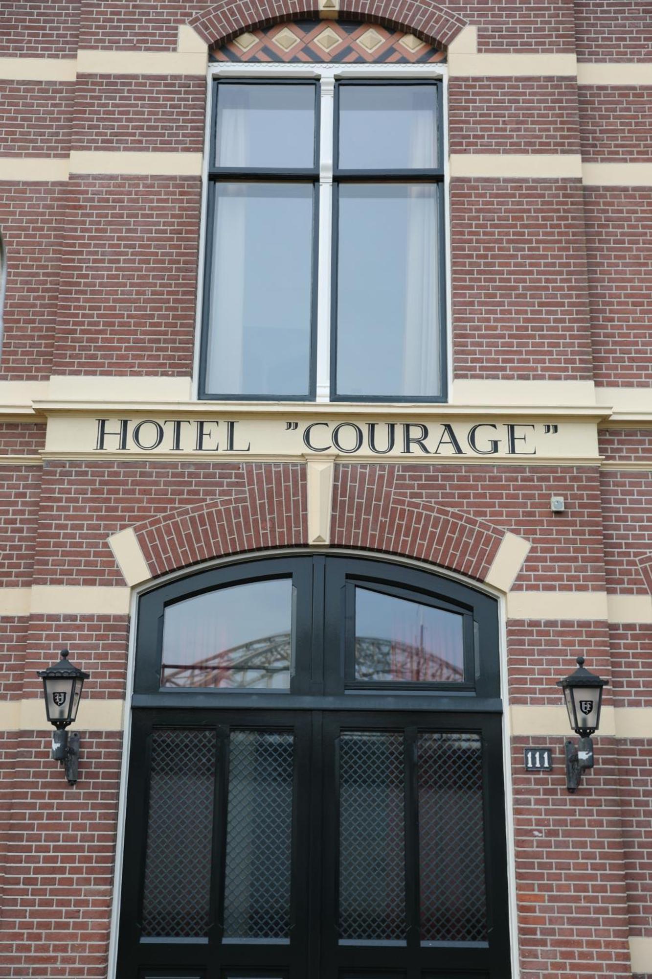 Hotel Courage Nijmegen Ngoại thất bức ảnh
