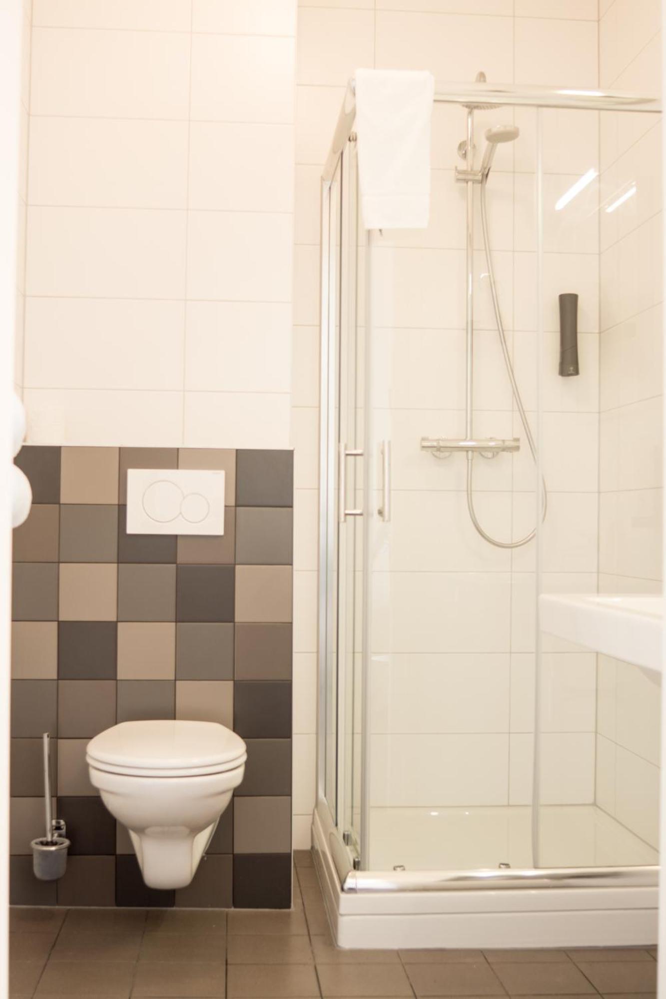Hotel Courage Nijmegen Ngoại thất bức ảnh