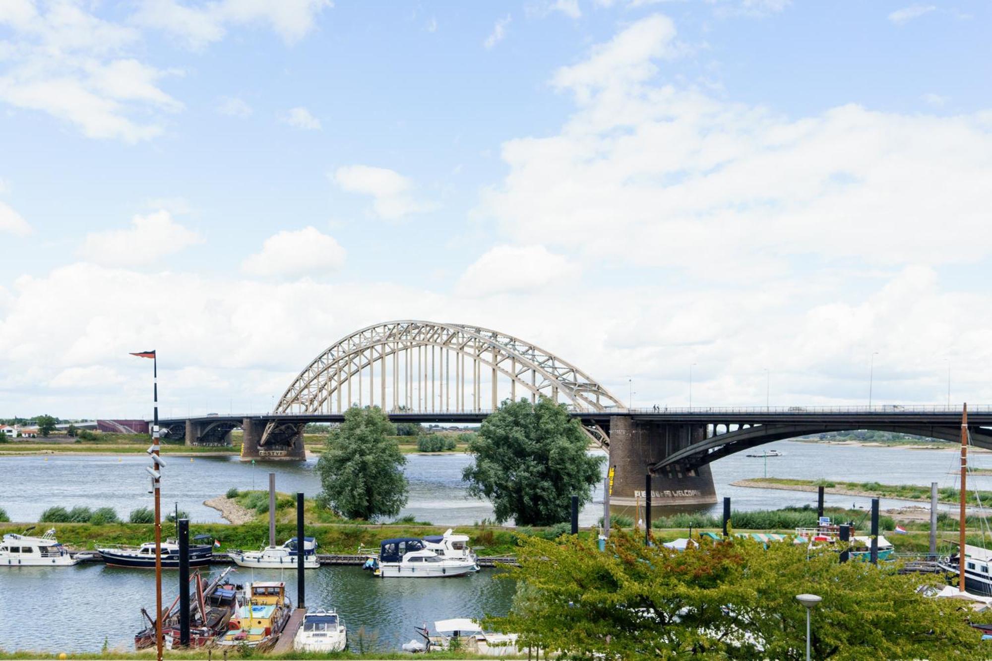 Hotel Courage Nijmegen Ngoại thất bức ảnh