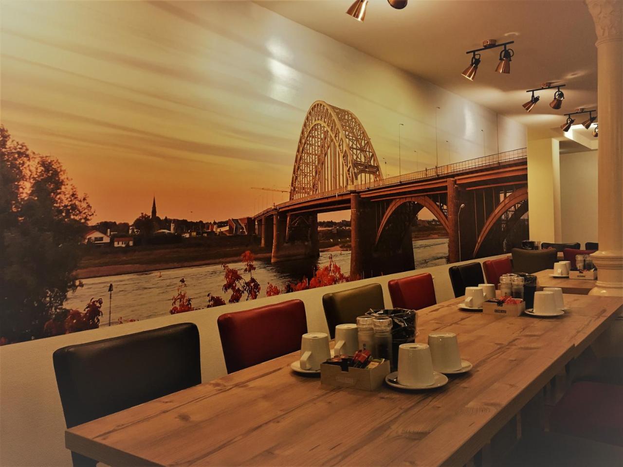 Hotel Courage Nijmegen Ngoại thất bức ảnh